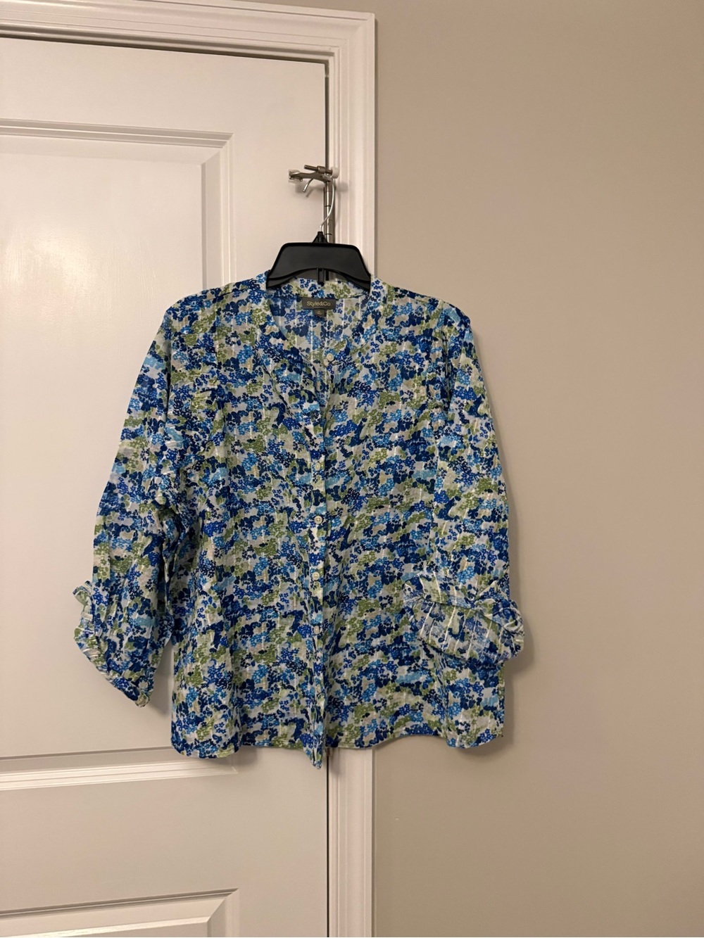 Style & Co. Blue and Green Floral Button-Front Blouse